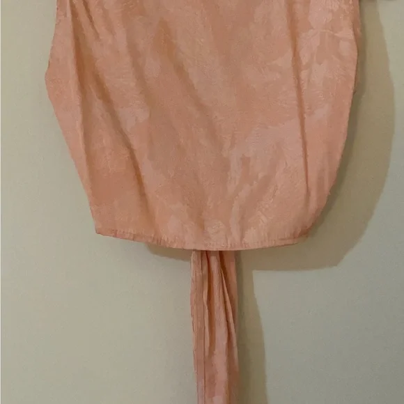 Floral print crop top. - Picture 4 of 5